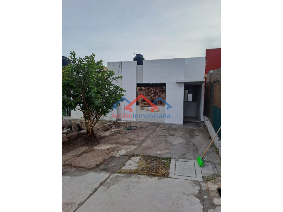 *CASA EN VENTA - HACIENDA SANTA ROSA, QUERÉTARO* - 1