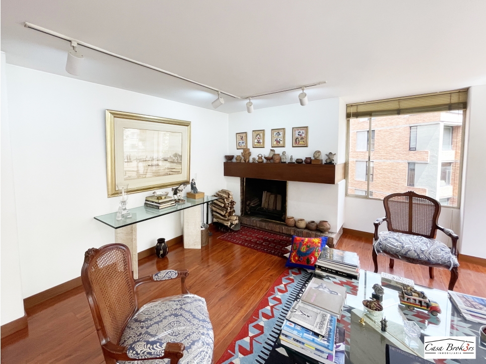 Lindo apartamento Rosales con balcón para venta — foto 3
