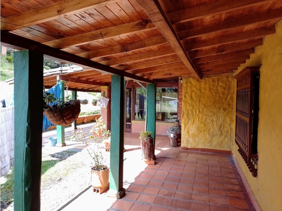 Finca en Venta en Santa Elena con 4 Cabañas - 3