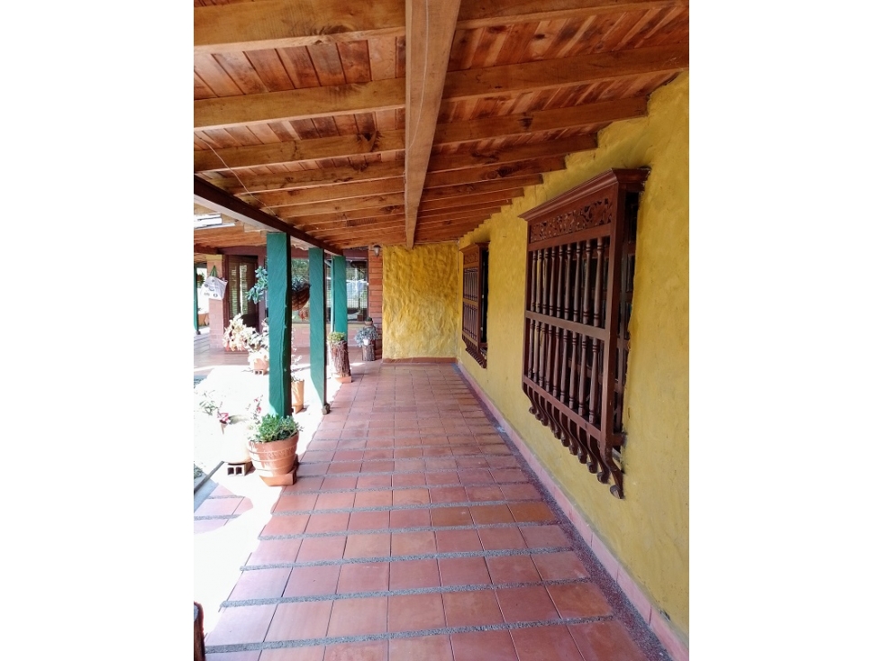 Finca en Venta en Santa Elena con 4 Cabañas - 4
