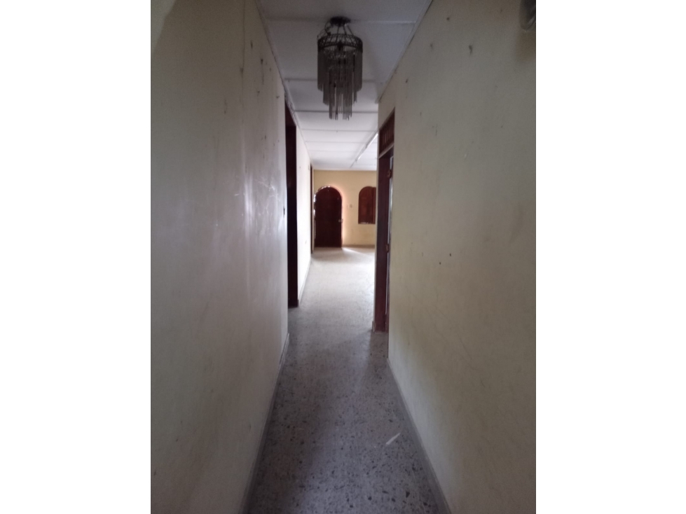 CASA ESQUINERA PARA REMODELAR EN VENTA EN EL CENTRO DE MONTERÍA