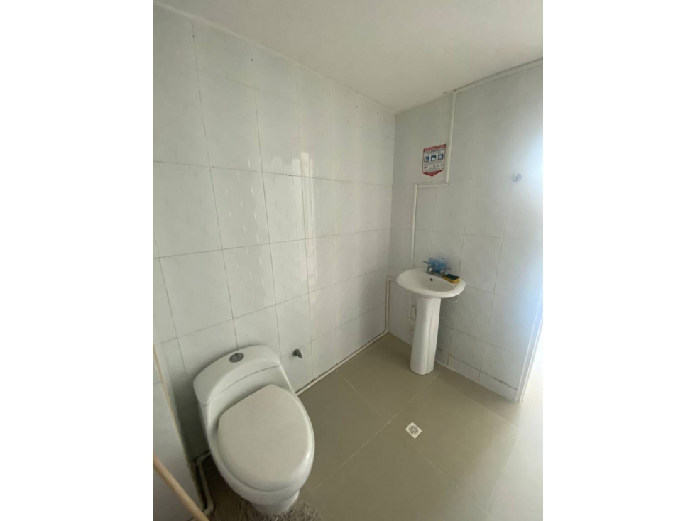 ARRIENDO LOCAL COMERCIAL EN EL CENTRO DE MONTERIA CORDOBA — foto 3