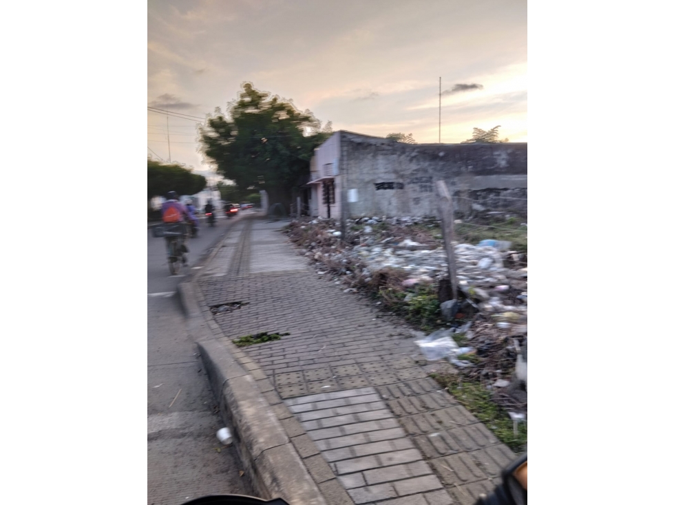 VENDO LOTE COMERCIAL EN EL CENTRO DE MONTERIA CORDOBA