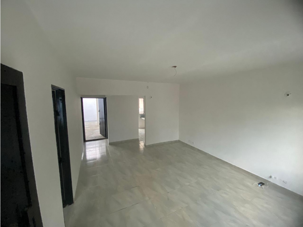 VENDO CASA EN LA URBANIZACION COMFACOR GARZONES MONTERIA