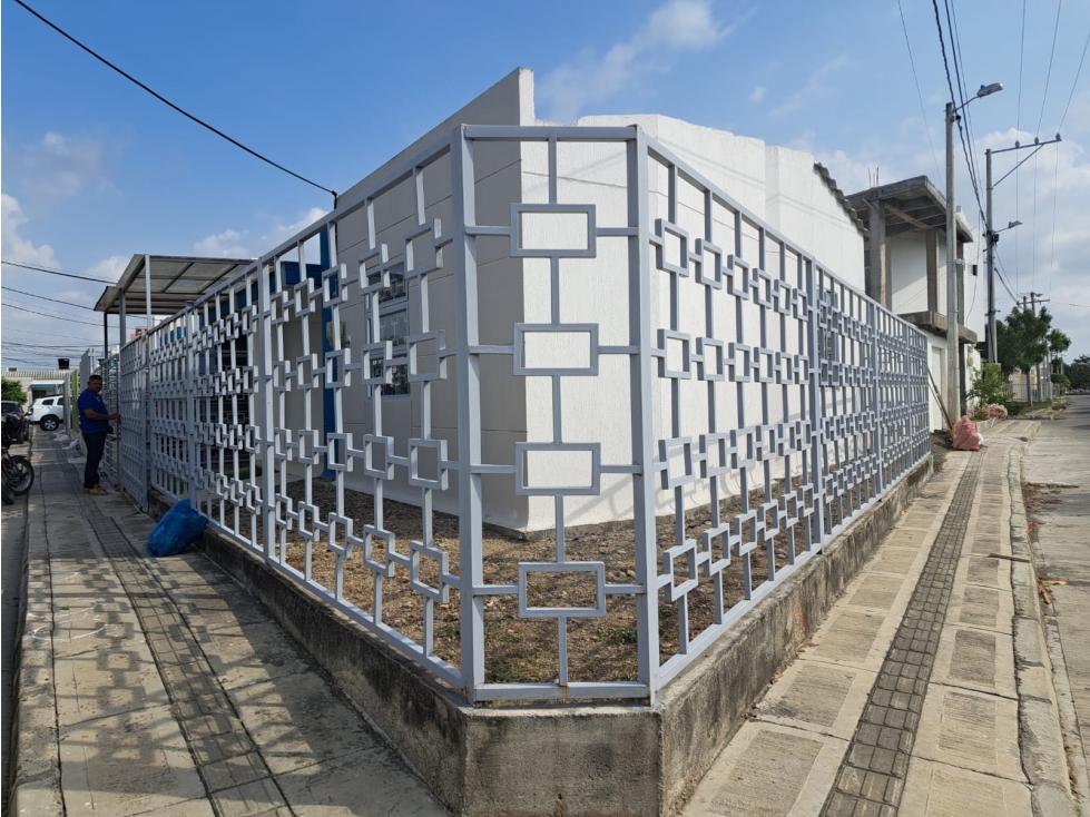 EN VENTA CASA ESQUINERA EN LA URBANIZACION SANTA ELENA MONTERIA — foto 3