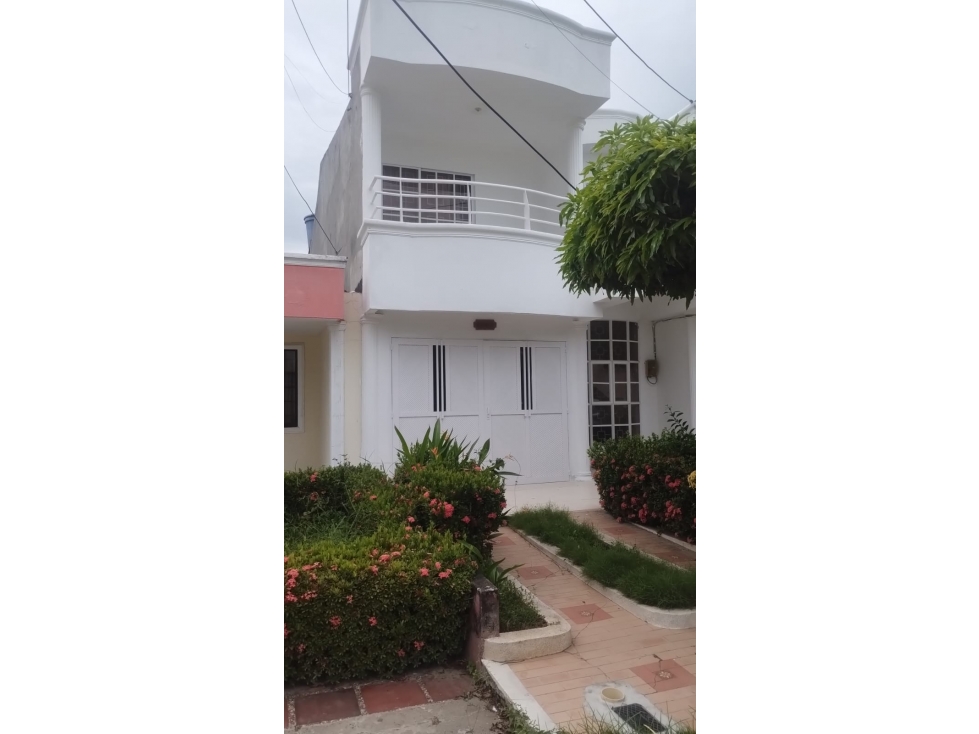 VENDO CASA EN EL BARRIO LOS LAURELES MONTERIA CORDOBA