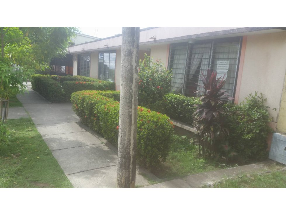 EN VENTA CASA EN EL BARRIO LA JULIA DE MONTERIA CORDOBA COLOMBIA — foto 2