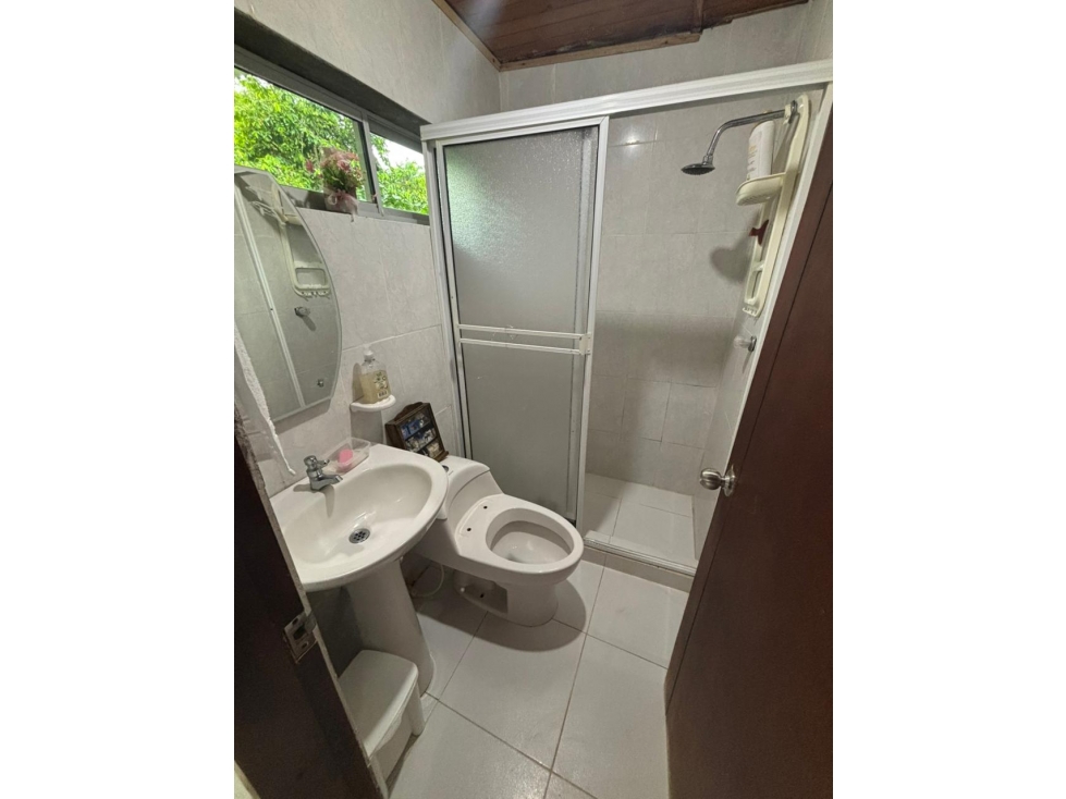 EN VENTA CASA Y RESTAURANTE A ORILLAS DE LA TRONCAL VIA A ARBOLETES — foto 6