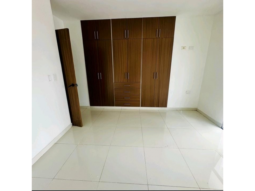VENDO CASA DE DOS PISOS BARRIO MONTEVERDE MONTERÍA CÓRDOBA — foto 2