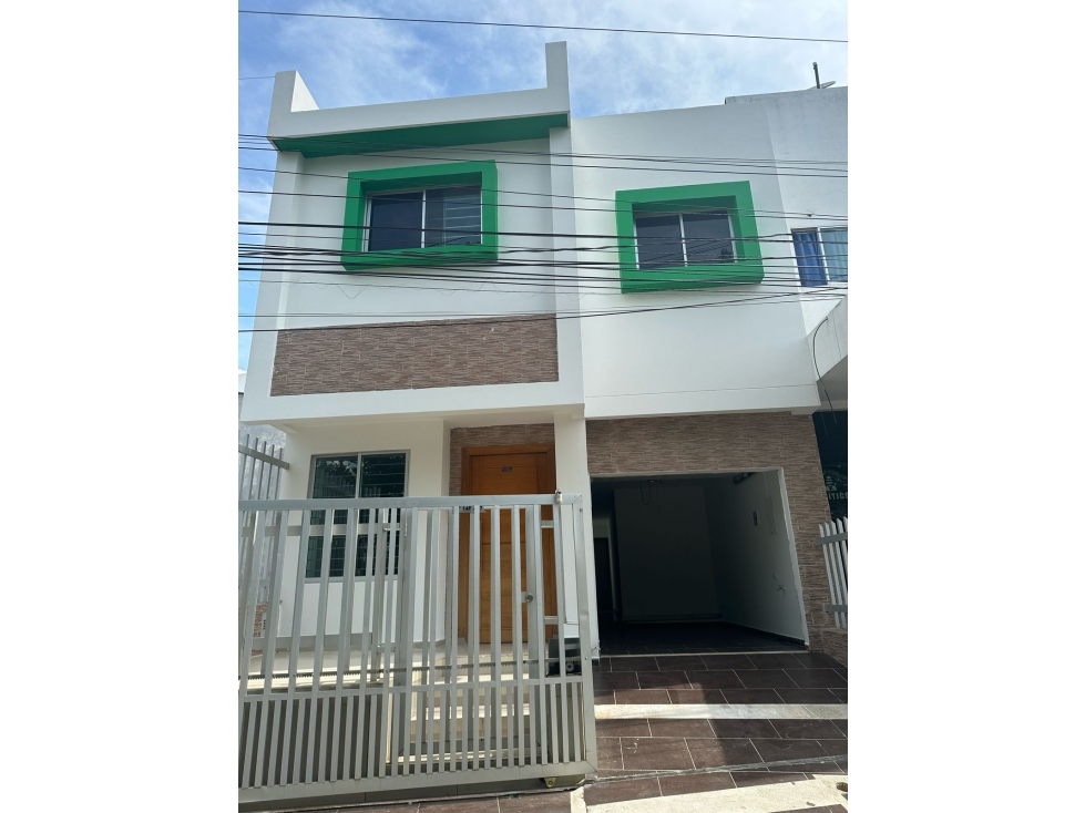 VENDO CASA UBICADA EN BARRIO CALIFORNIA MONTERÍA CÓRDOBA