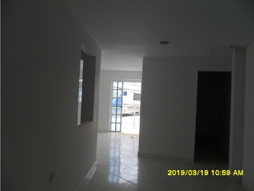 VENDO DE OPORTUNIDAD APARTAMENTO Y LOCAL EN EL BARRIO 6 DE MARZO — foto 4