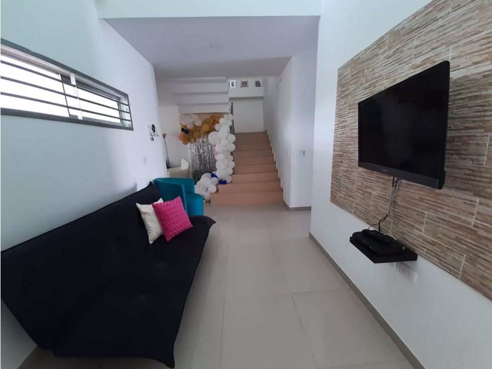 EN VENTA CASA DE DOS PLANTAS EN LA URBANIZACION CAMPO ALEGRE MONTERIA — foto 4