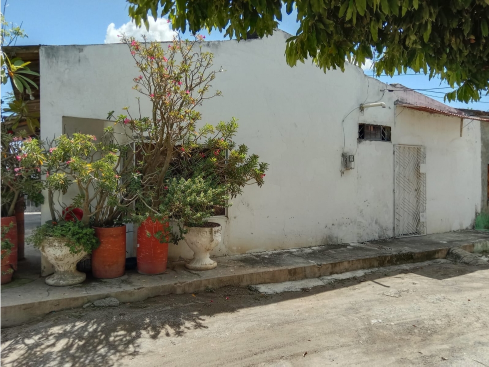 VENDO CASA CON TRES APARTAMENTOS BARRIO 6 DE MARZO SECTOR CORPIVOL — foto 2