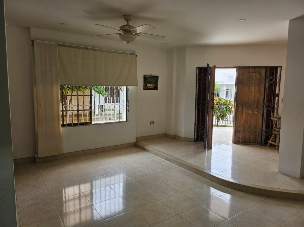 VENDO CASA DE TRES PLANTAS EN EL CENTRO DE CERETE CORDOBA — foto 2