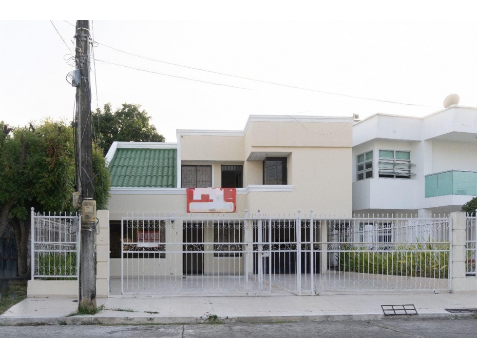 VENDO CASA DE DOS PISOS BARRIO PASATIEMPO MONTERÍA CÓRDOBA