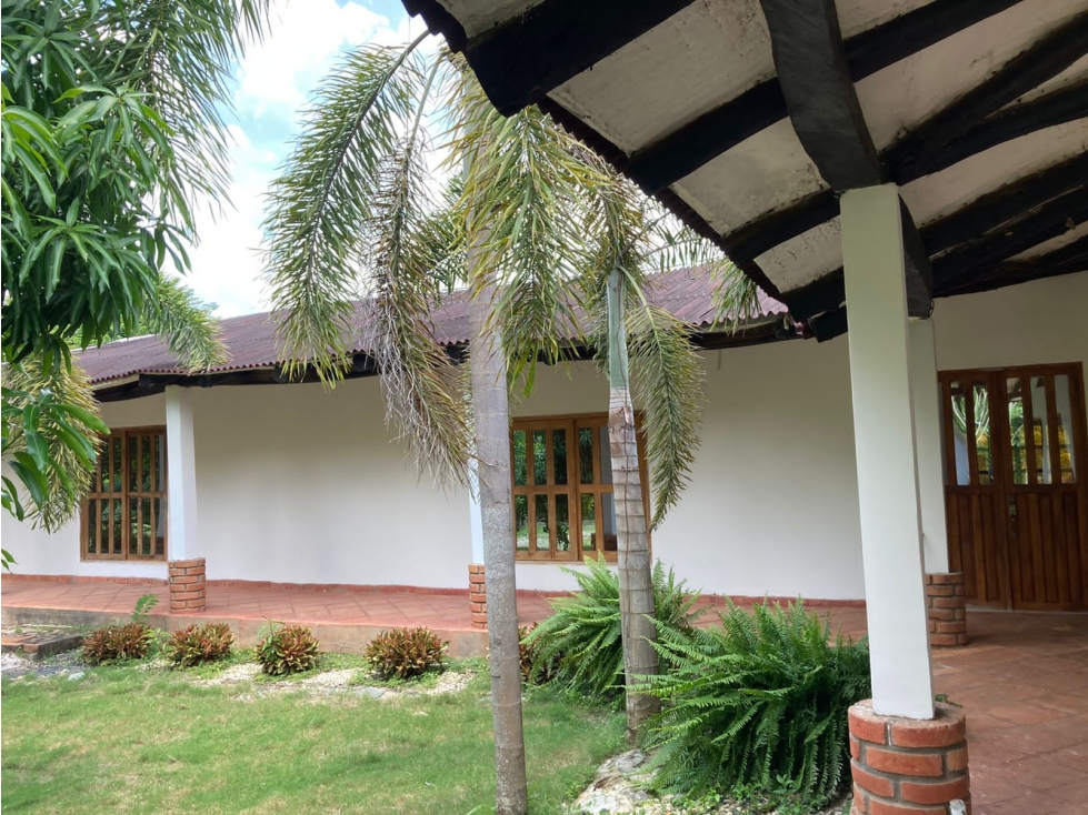 EN VENTA CASA CAMPESTRE EN KM 8 VÍA MONTERÍA- PLANETA RICA CÓRDOBA