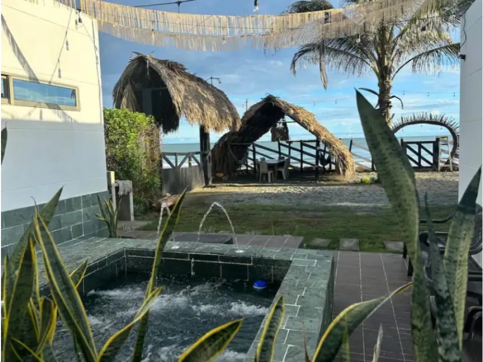 VENDO CABAÑA FRENTE AL MAR UBICADA EN SAN BERNARDO DEL VIENTO - 2
