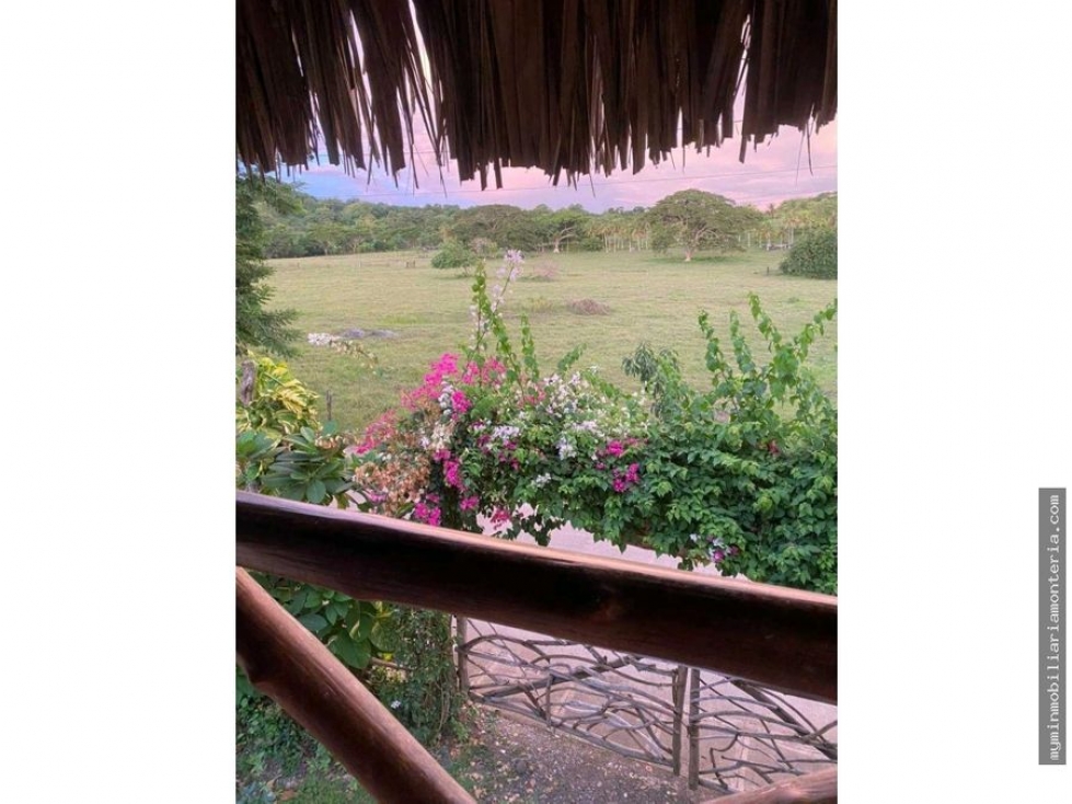 VENDO CABAÑA UBICADA EN PUERTO ESCONDIDO CÓRDOBA - 2