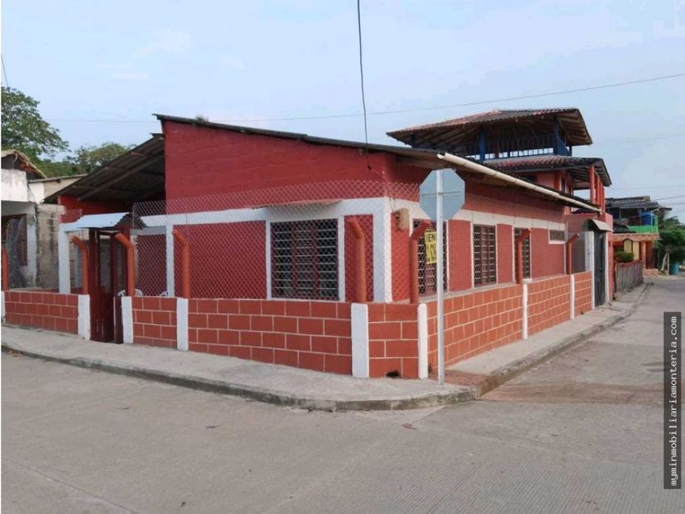VENDO CABAÑA UBICADA EN PUERTO ESCONDIDO CÓRDOBA - 1
