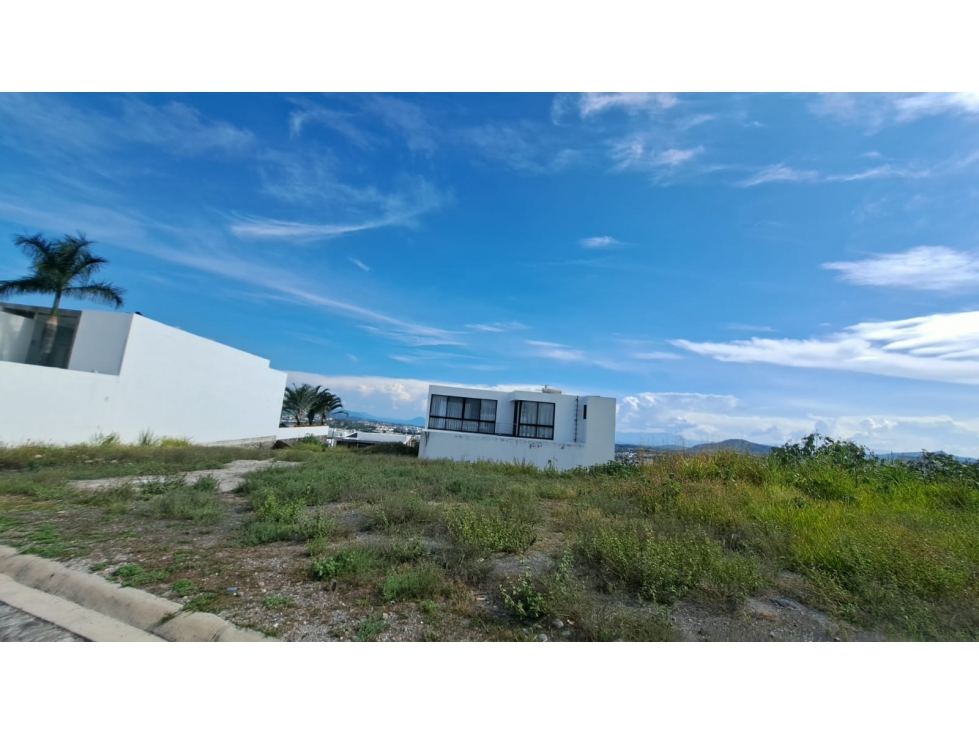 2 TERRENOS PLANOS CORINTO RESIDENCIAL, LA CIMA Y CASA CLUB - 3