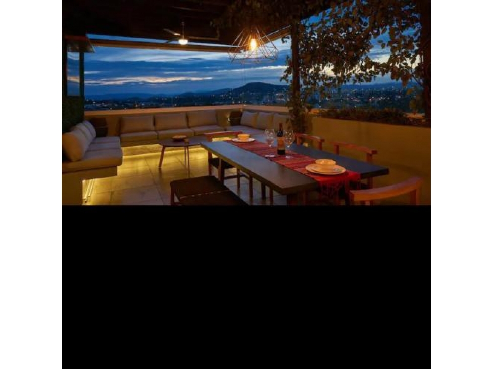 VENTA DE EXCLUSIVO PENTHOUSE EN PARAISO COUNTRY CLUB - 2