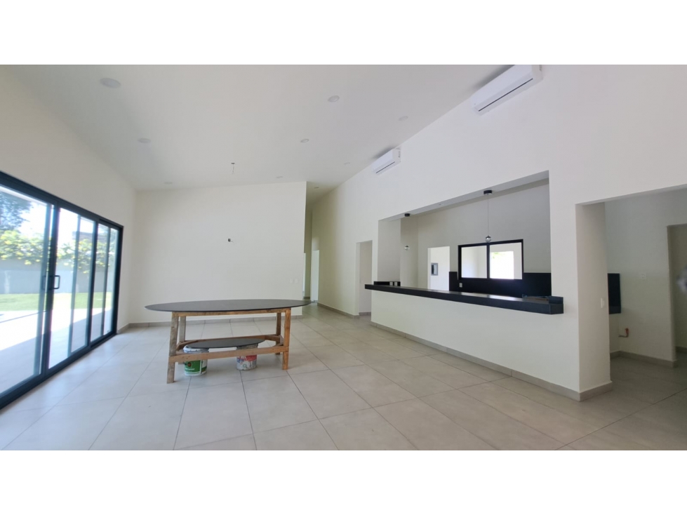 $16,000,000 CASA DE UN NIVEL EN VENTA con ALBERCA Y FÁCIL ACCESO — foto 6