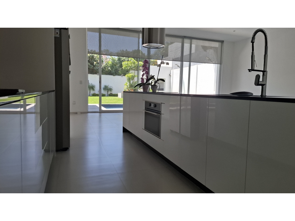 Venta Casa de un Nivel en Vista Hermosa Amplio Jardín — foto 3