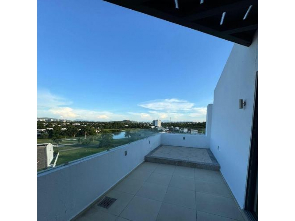 CC VENTA DE PENTHOUSE CON ESPECTACULAR PRECIO EN PARAISO COUNTRY CLUB - 3