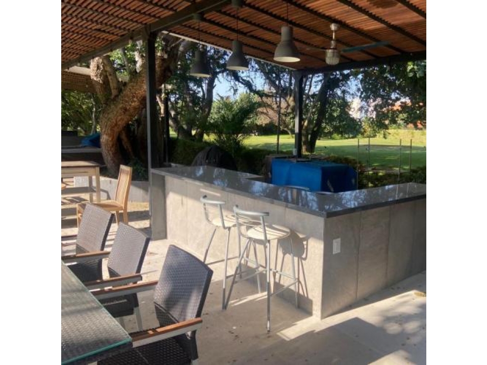 VENTA DE CASA CON ENORME JARDÍN SOBRE FAIRWAY PARAISO COUNTRY CLUB — foto 3