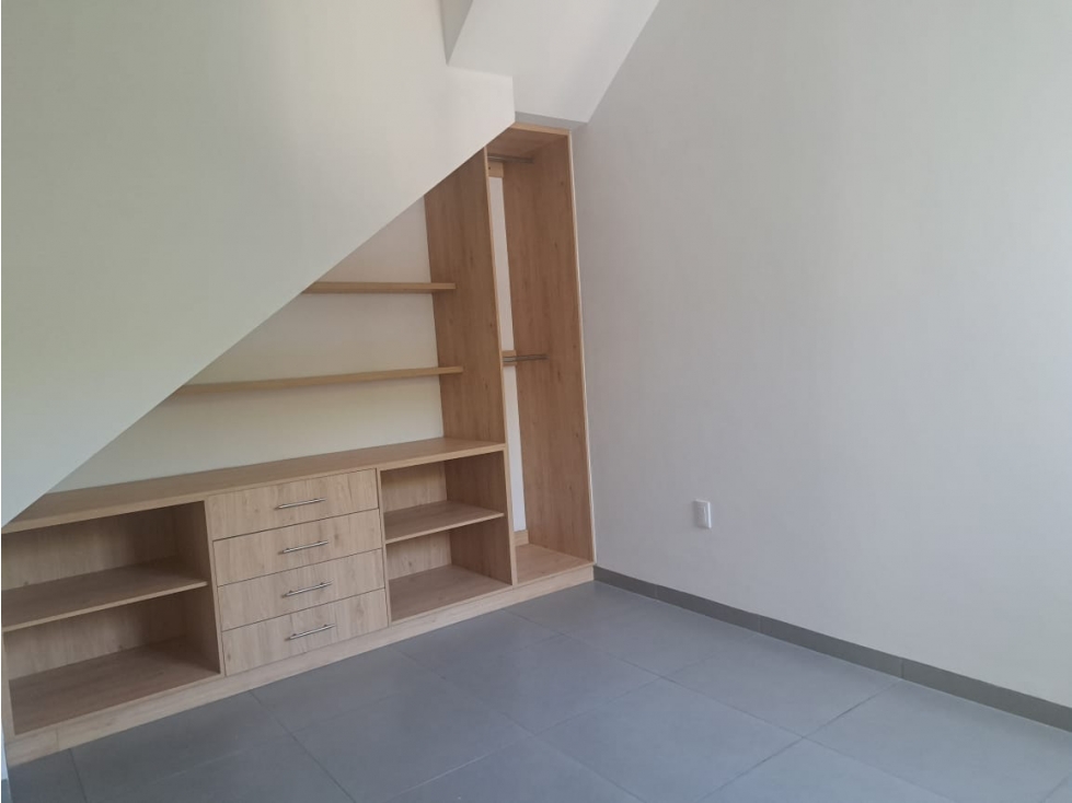 CASA #2 EN VENTA EN LOMAS DE TRUJILLO $4,280,000 - 6