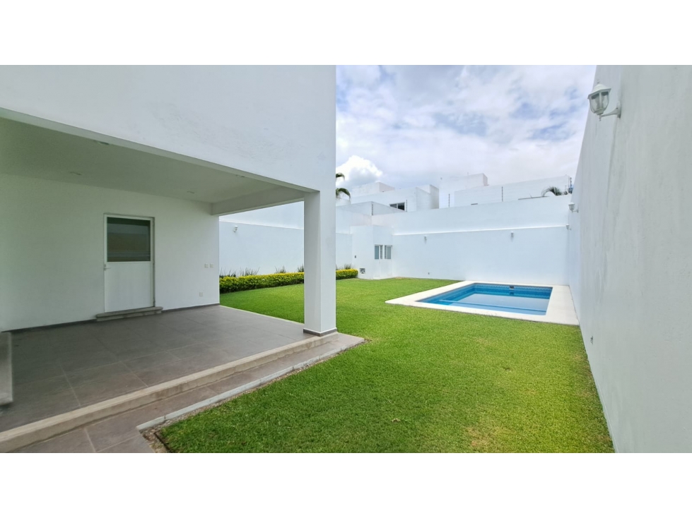 CASA SOLA CON ALBERCA EN RENTA O VENTA — foto 2