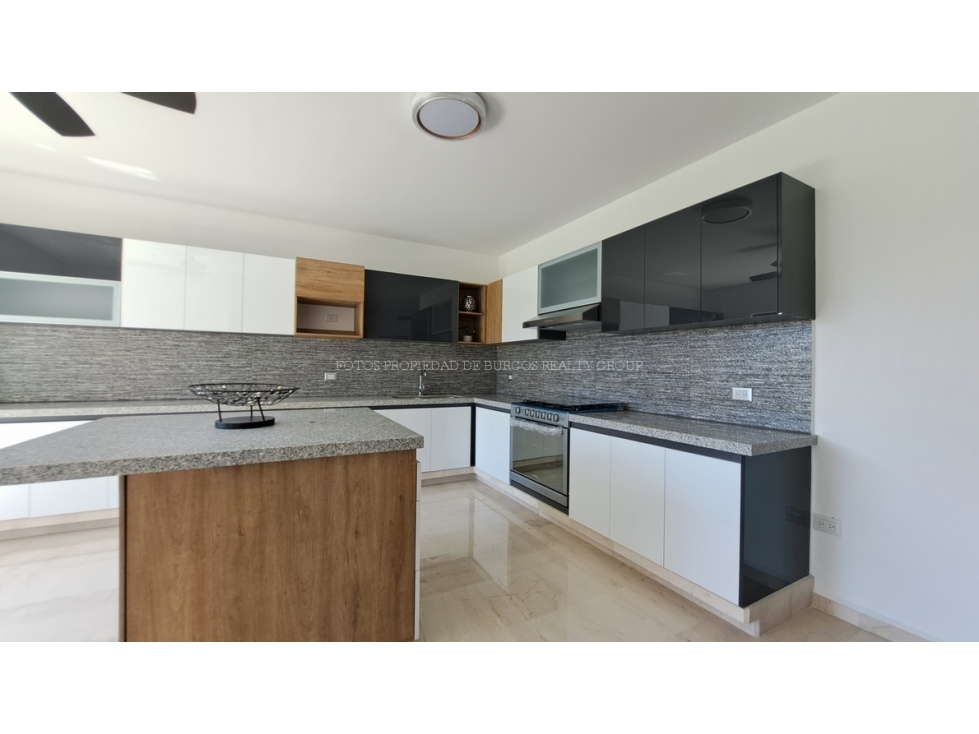 CASA EN VENTA EN LAS HACIENDAS | $4,800,000