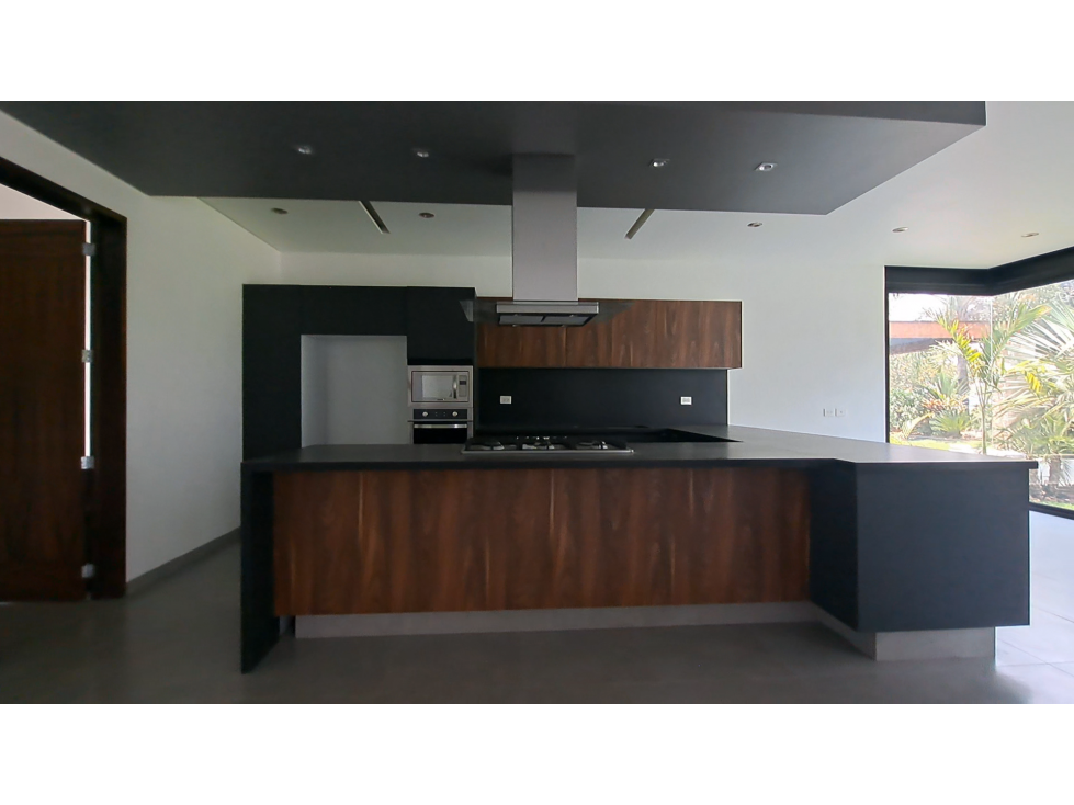 CASA SOLA EN VENTA EN CLUB DE GOLF PARAISO - EXCELENTE DISEÑO — foto 3