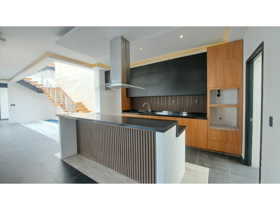 CASA EN VENTA EN PRIVADA EN FRACC. BURGOS $9,000,000 — foto 5