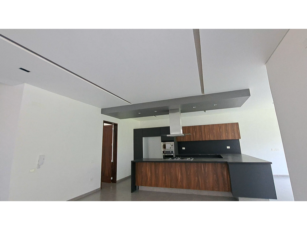 CASA SOLA EN VENTA EN CLUB DE GOLF PARAISO - EXCELENTE DISEÑO — foto 4