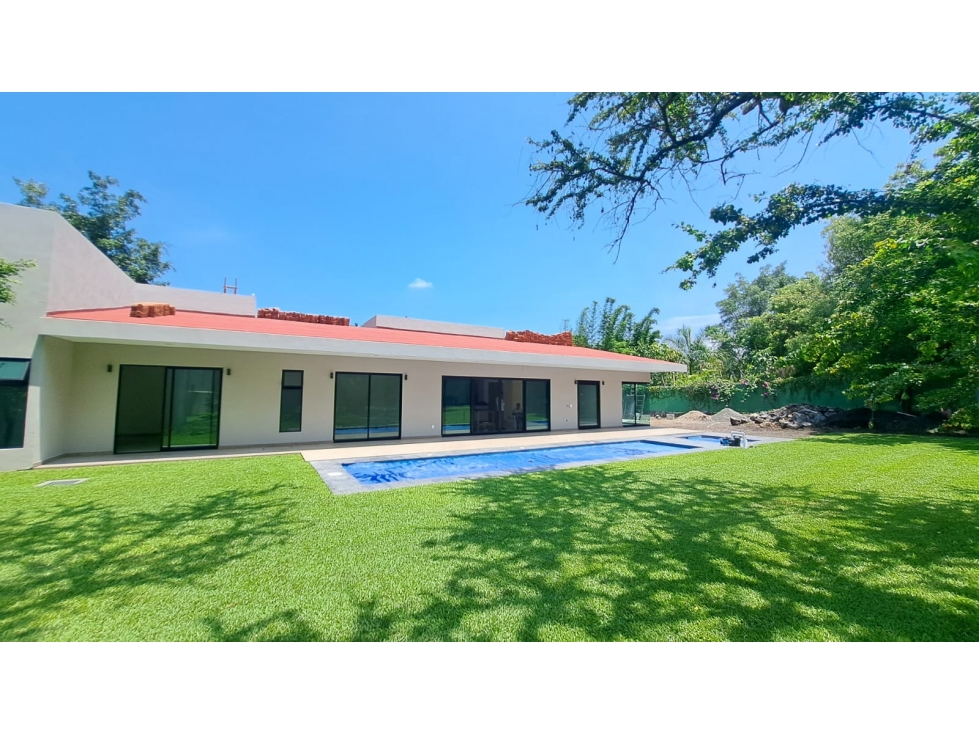 $16,000,000 CASA DE UN NIVEL EN VENTA con ALBERCA Y FÁCIL ACCESO