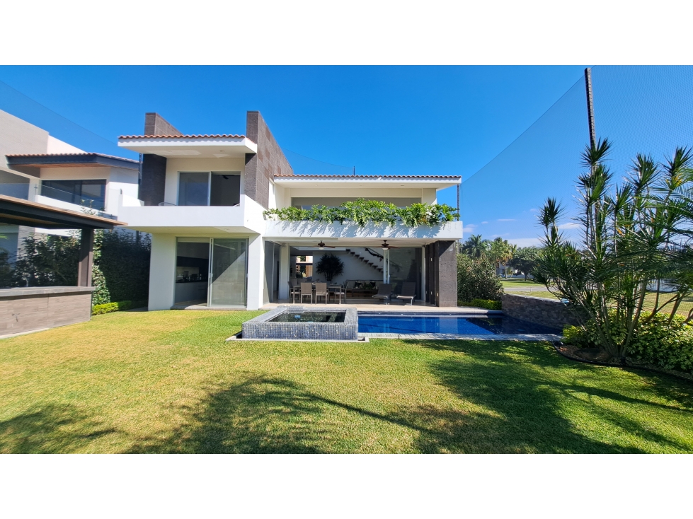 Casa Sola En Venta en Paraíso COuntry Club | Vista al Green