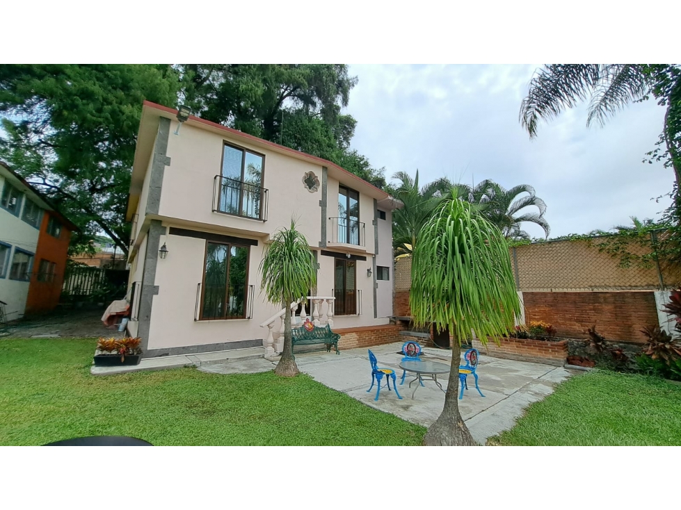 CASA EN VENTA EN CONDOMINIO SE PUEDE VENDER AMUEBLADA $2,850,000 - 4