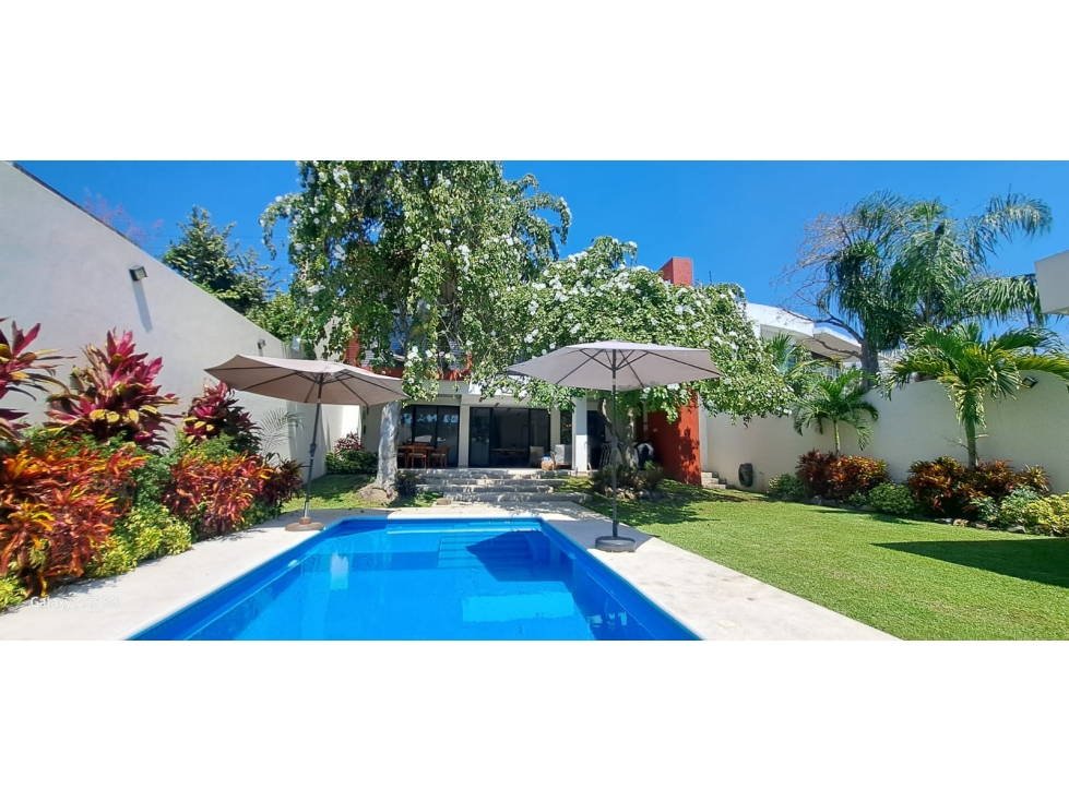 $7,900,000 | VENTA DE CASA SOLA CON ALBERCA BURGOS BUGAMBILIAS
