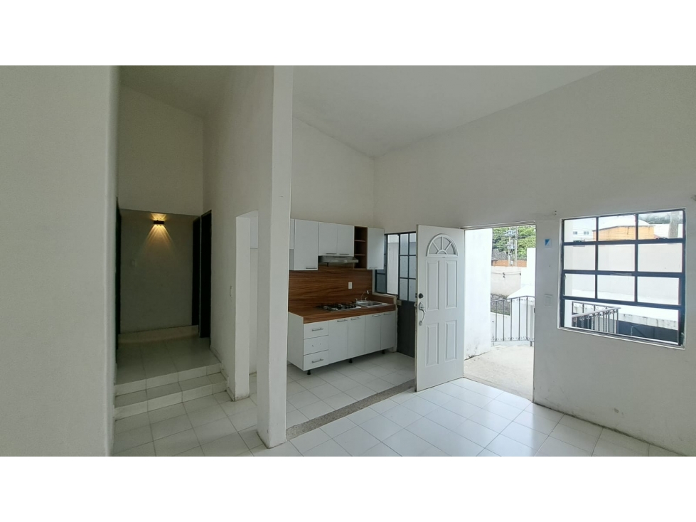 CASA DE UN NIVEL EN FRACC. BURGOS BUGAMBILIAS $3,600,000 — foto 2