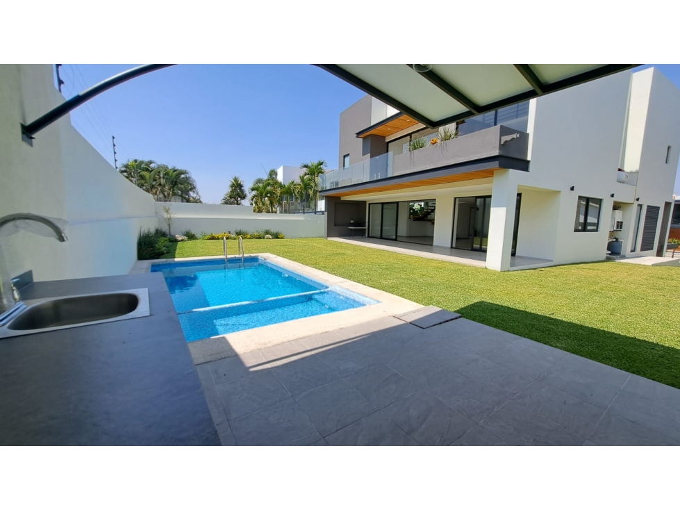 CASA SOLA EN VENTA EN PARAÍSO COUNTRY CLUB 5 RECÁMARAS — foto 2
