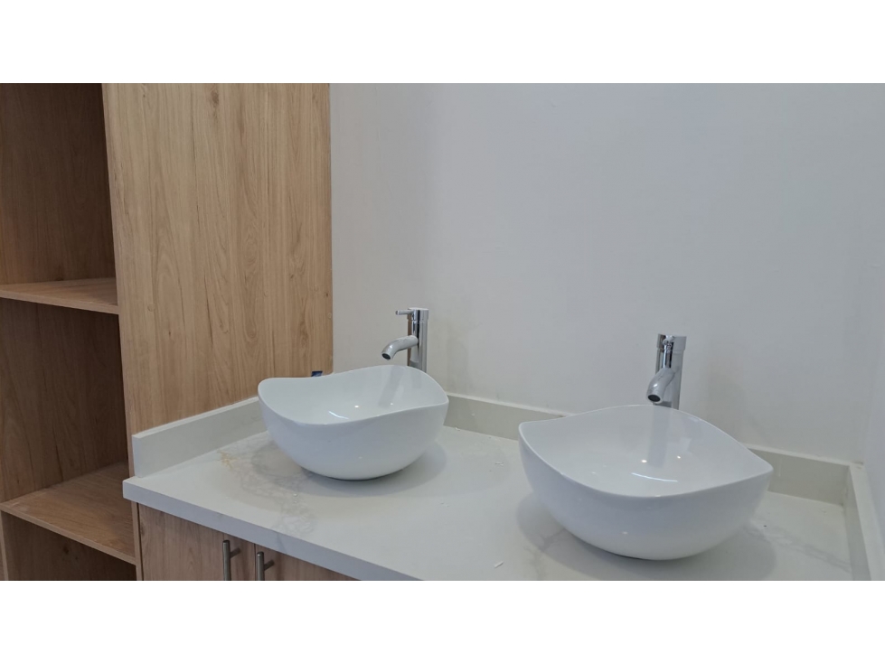 CASA #2 EN VENTA EN LOMAS DE TRUJILLO $4,280,000 - 3