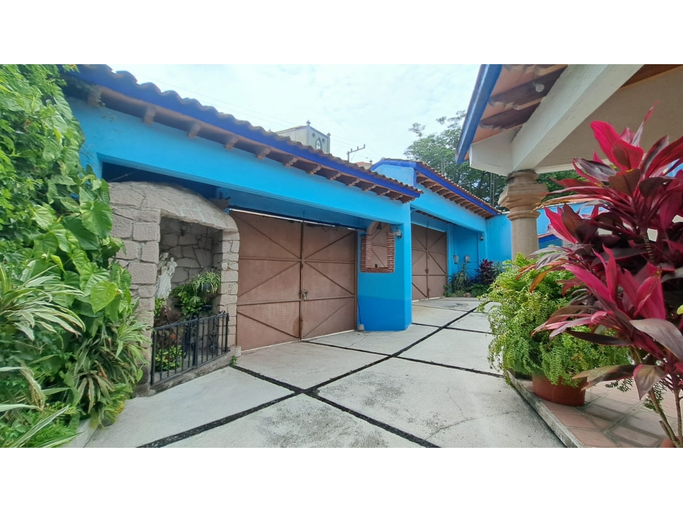 CASA EN VENTA EN FRACC. BRISAS CON 5 DEPARTAMENTOS — foto 3