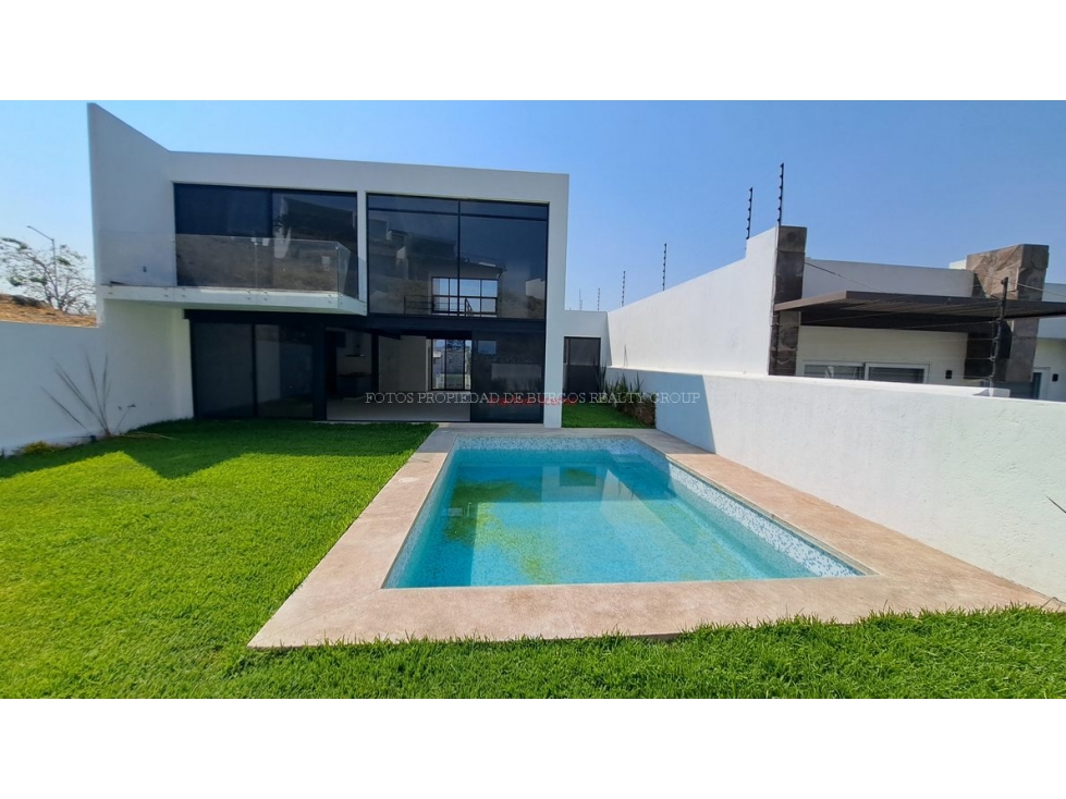 CASA SOLA EN VENTA EN LA CIMA CON JARDÍN Y ALBERCA - $8,250,000 — foto 5