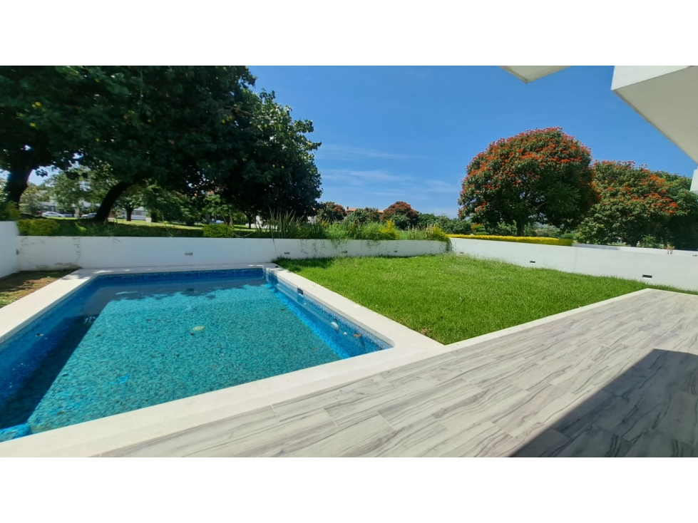 CASA SOLA EN RENTA EN CLUB DE GOLF PARAISO - $63,000.00 - 4