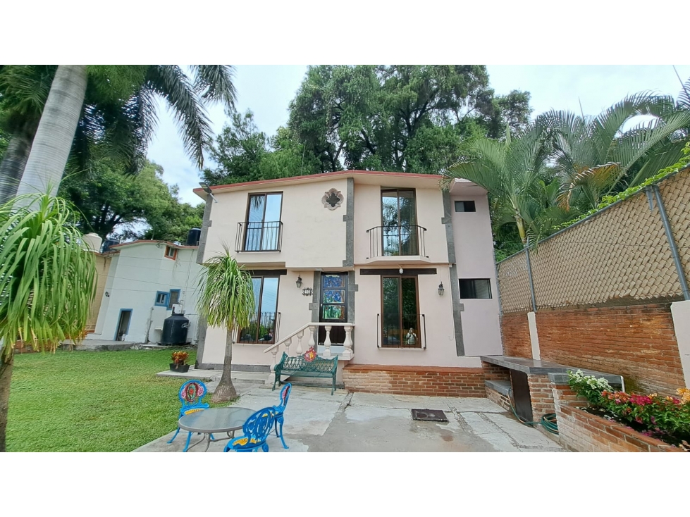 CASA EN VENTA EN CONDOMINIO SE PUEDE VENDER AMUEBLADA $2,850,000 - 2