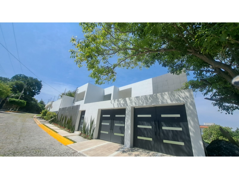 $7,950,000 | VENTA DE CASA SOLA CON ALBERCA