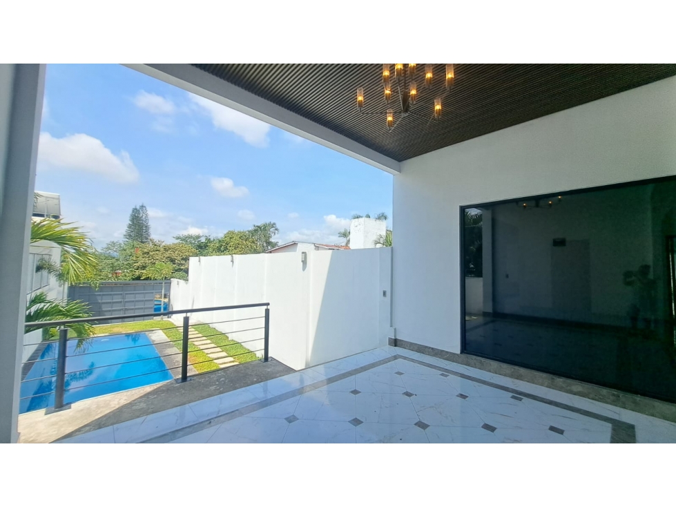 CASA EN VENTA CON RECÁMARA PLANTA BAJA EN FRACC. BURGOS $5,980,000 - 4