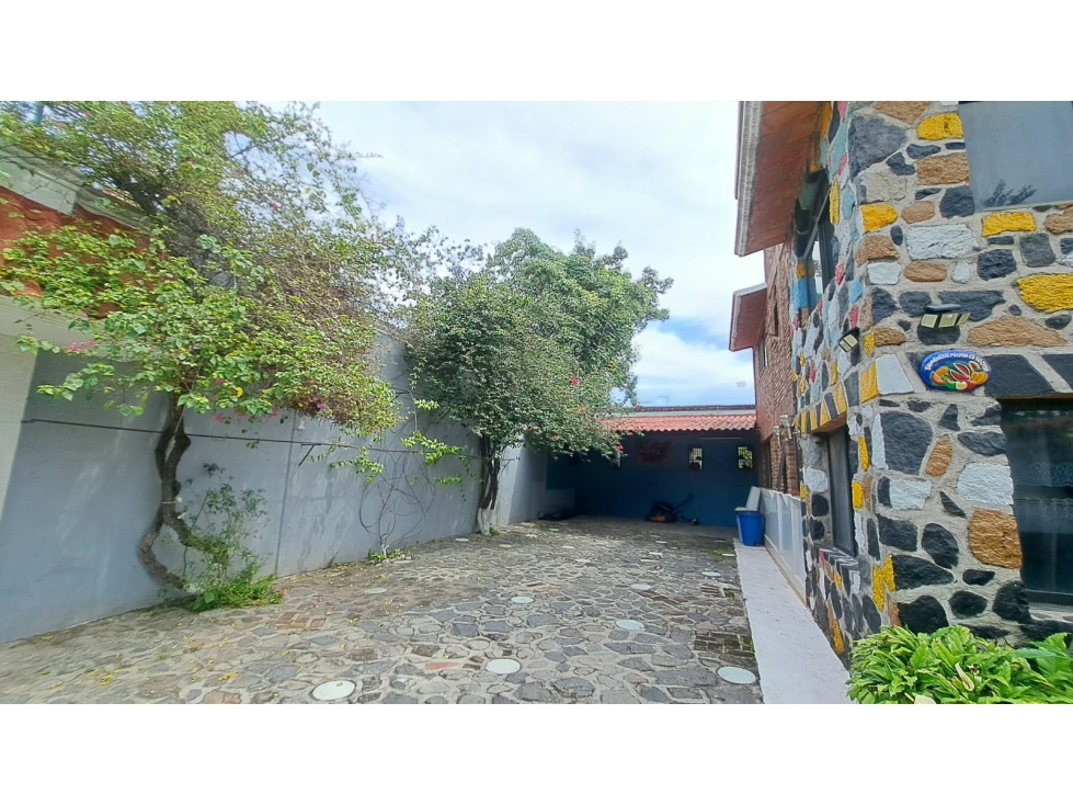 CASA EN BURGOS BUGAMBILIAS IDEAL PARA NEGOCIO 6 RECÁMARAS — foto 5