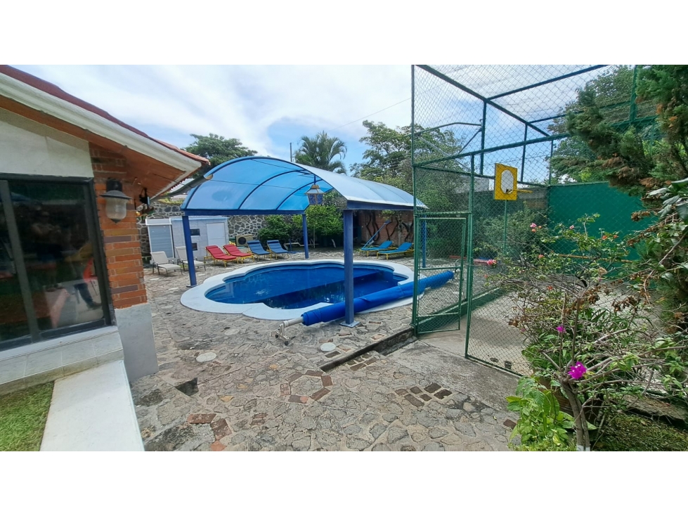 CASA EN BURGOS BUGAMBILIAS IDEAL PARA NEGOCIO 6 RECÁMARAS — foto 4